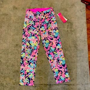 Brand new never worn Lilly leggings